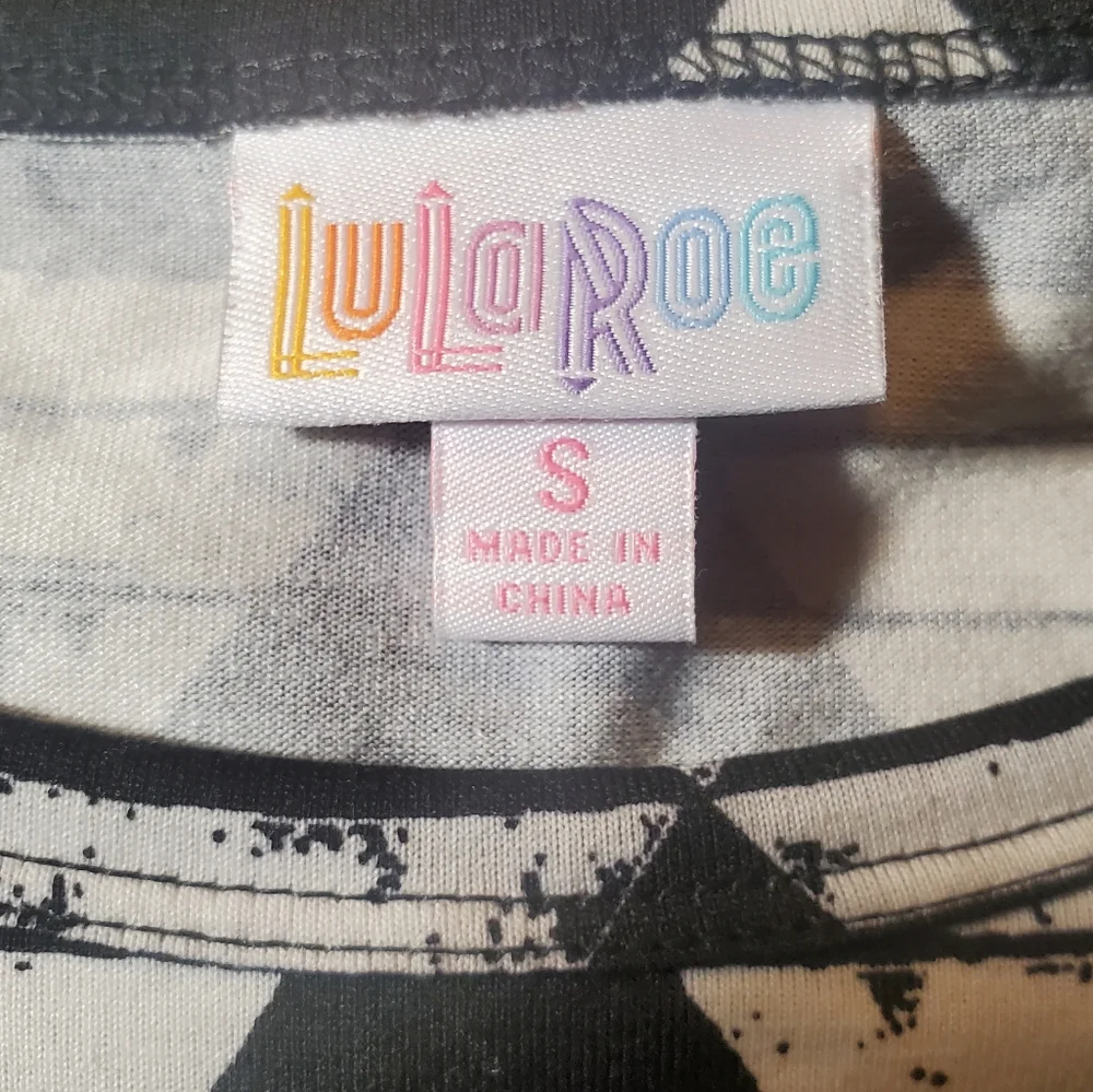 NWT LuLaRoe Carly Black & White Triangles Unicorn Small - Picture 7 of 10